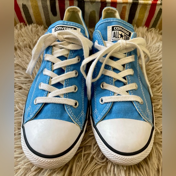 CONVERSE Carolina Blue Sneakers Classic Canvas Design - Picture 2 of 8